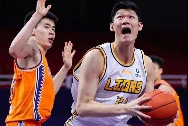 火舞脱了内裤打开腿让男人桶